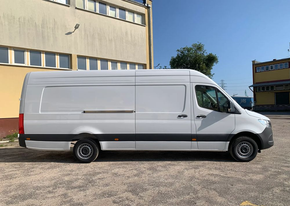 Mercedes-Benz SPRINTER 317 CDI Furgon PRO - Furgon: obrázok 4 Mercedes-Benz SPRINTER 317 CDI Furgon PRO - Furgon: obrázok 4