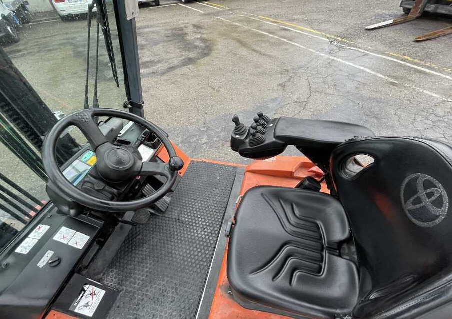 Toyota 7 FBMF 40 (BATTERIA NUOVA) - Elektrický vysokozdvižný vozík: obrázok 2 Toyota 7 FBMF 40 (BATTERIA NUOVA) - Elektrický vysokozdvižný vozík: obrázok 2