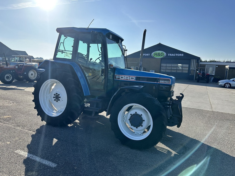 Ford 6640 SL - Traktor: obrázok 4 Ford 6640 SL - Traktor: obrázok 4