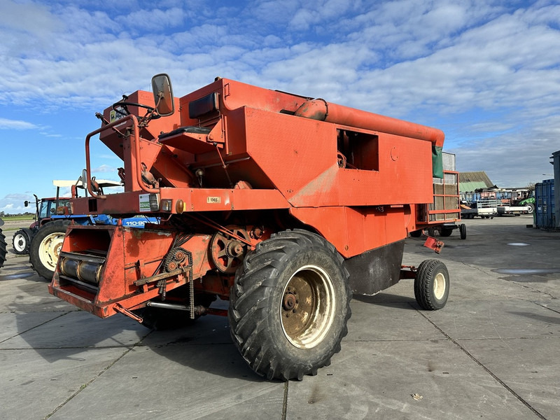 Laverda M150 - Obilný kombajn: obrázok 1 Laverda M150 - Obilný kombajn: obrázok 1