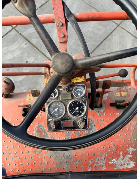 Laverda M150 - Obilný kombajn: obrázok 4 Laverda M150 - Obilný kombajn: obrázok 4