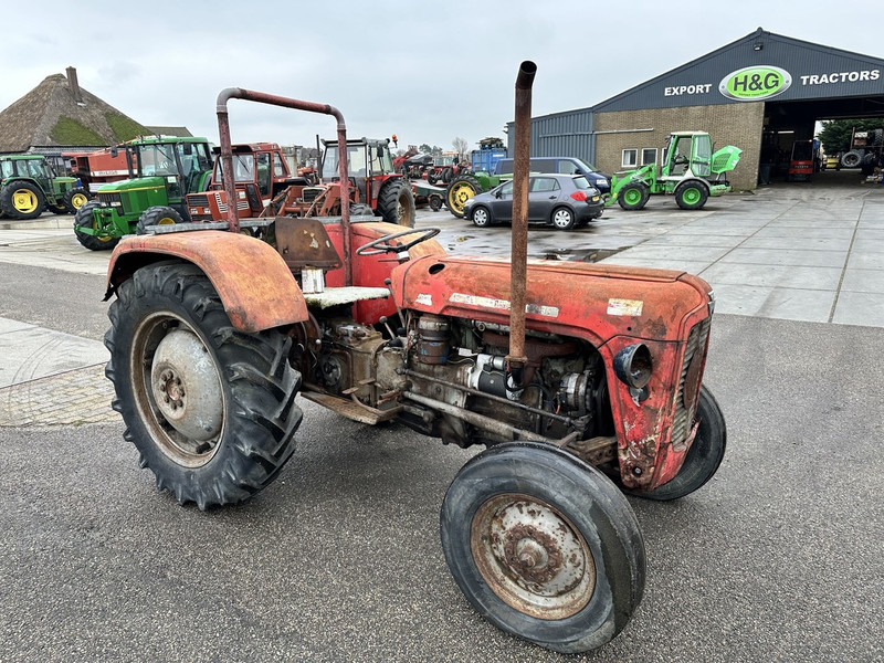 Massey Ferguson 35 - Traktor: obrázok 3 Massey Ferguson 35 - Traktor: obrázok 3