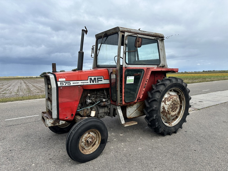 Massey Ferguson 575 - Traktor: obrázok 1 Massey Ferguson 575 - Traktor: obrázok 1