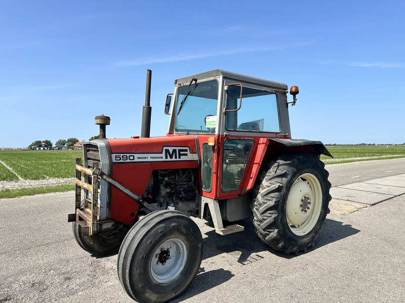 Massey Ferguson 590 - Traktor: obrázok 1 Massey Ferguson 590 - Traktor: obrázok 1