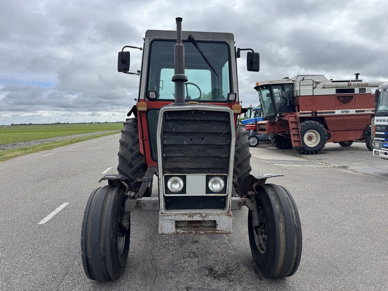 Massey Ferguson 590 - Traktor: obrázok 2 Massey Ferguson 590 - Traktor: obrázok 2