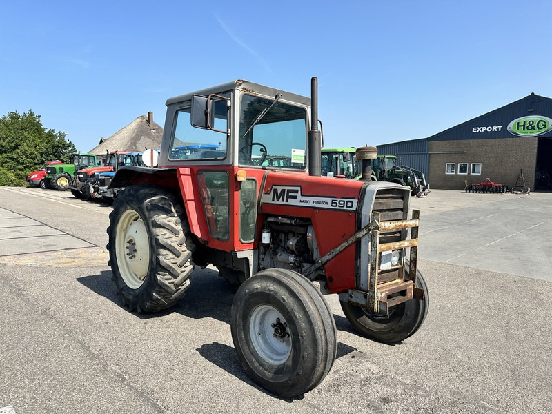Massey Ferguson 590 - Traktor: obrázok 3 Massey Ferguson 590 - Traktor: obrázok 3