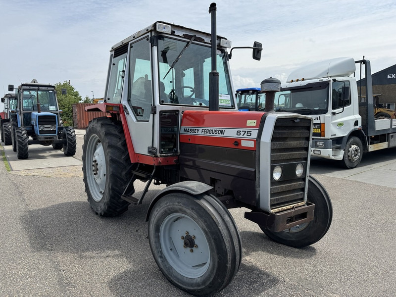 Massey Ferguson 675 - Traktor: obrázok 3 Massey Ferguson 675 - Traktor: obrázok 3