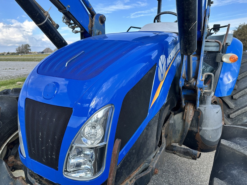 New Holland TD5.100 - Traktor: obrázok 2 New Holland TD5.100 - Traktor: obrázok 2