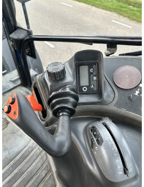 New Holland TM 135 - Traktor: obrázok 5 New Holland TM 135 - Traktor: obrázok 5