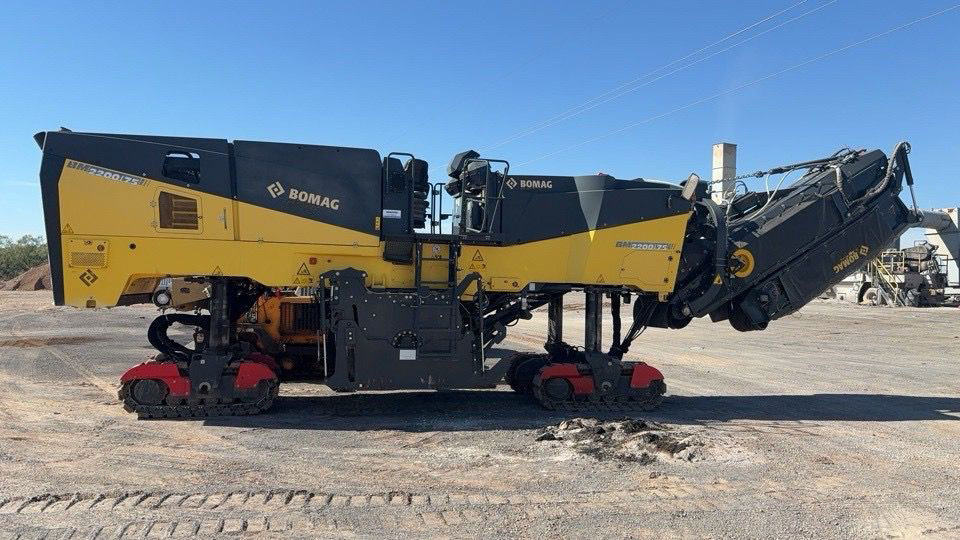 Bomag BM 2200/75 - Cestná fréza: obrázok 2 Bomag BM 2200/75 - Cestná fréza: obrázok 2