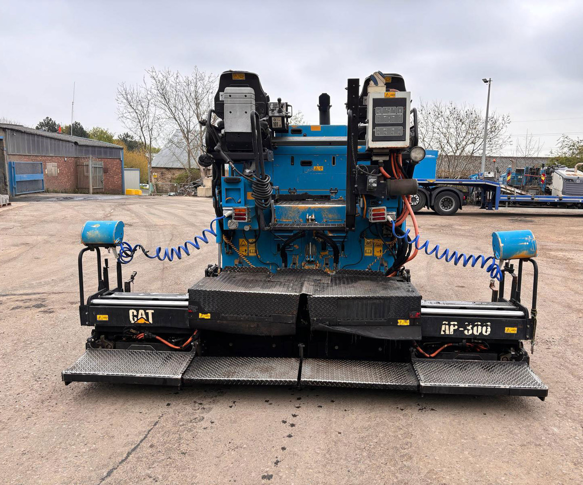 Caterpillar AP300D - Finišer: obrázok 4 Caterpillar AP300D - Finišer: obrázok 4