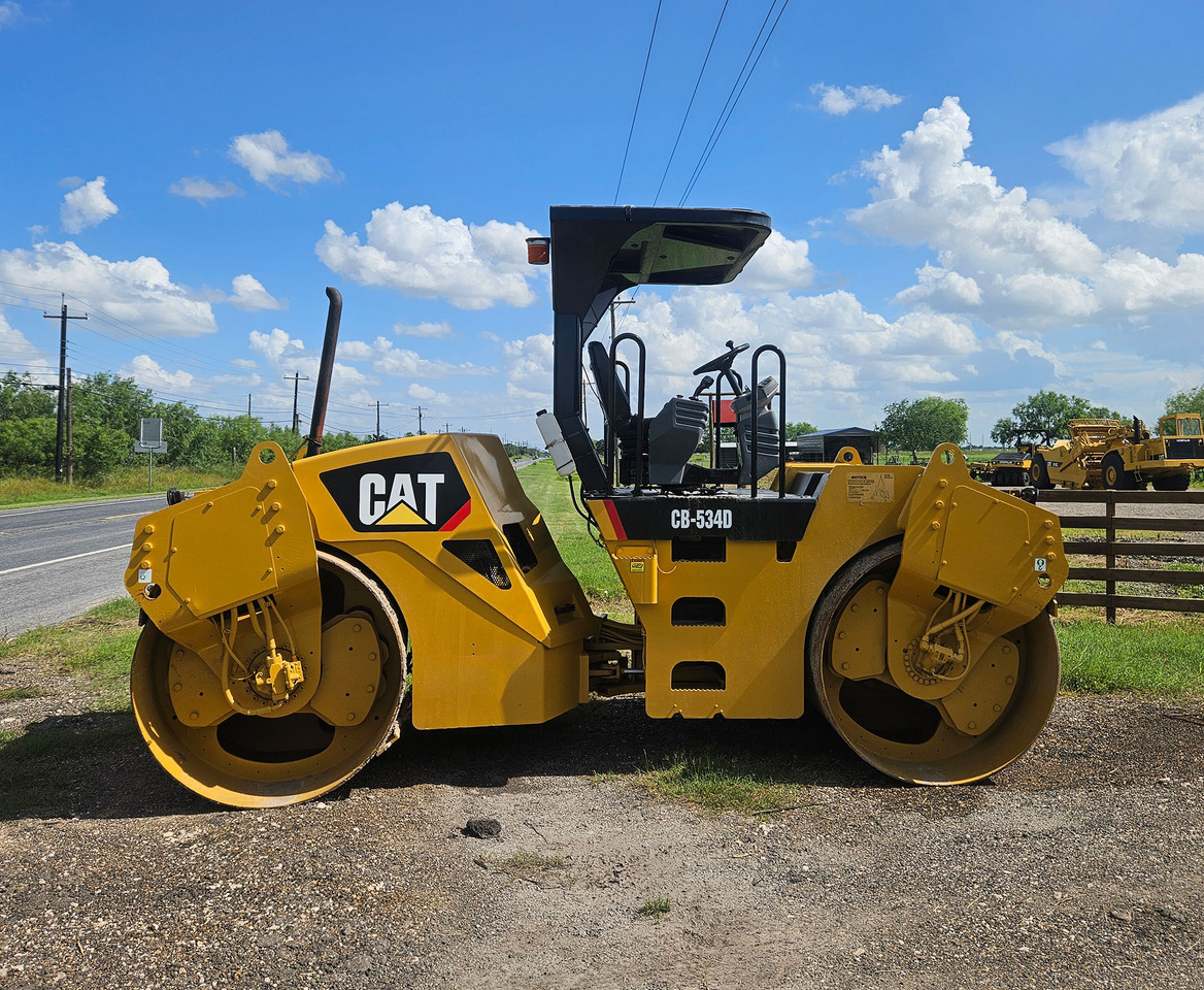 Caterpillar CB-534D - Valec: obrázok 1 Caterpillar CB-534D - Valec: obrázok 1