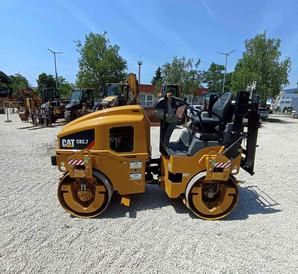 Caterpillar CB2.7 - Valec: obrázok 3 Caterpillar CB2.7 - Valec: obrázok 3
