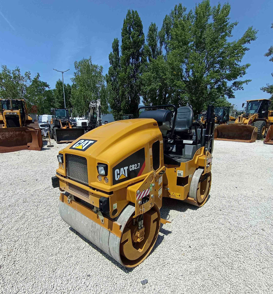Caterpillar CB2.7 - Valec: obrázok 2 Caterpillar CB2.7 - Valec: obrázok 2