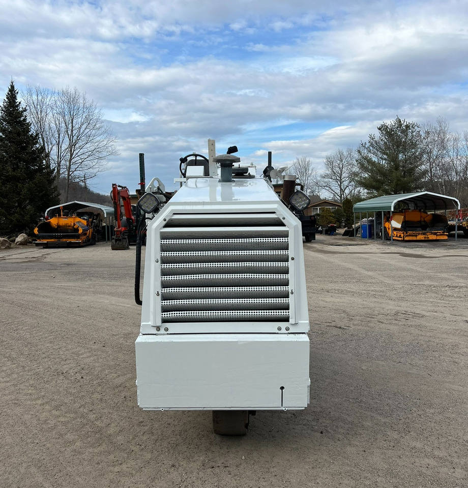 Ditch Witch W 500 - Cestná fréza: obrázok 4 Ditch Witch W 500 - Cestná fréza: obrázok 4