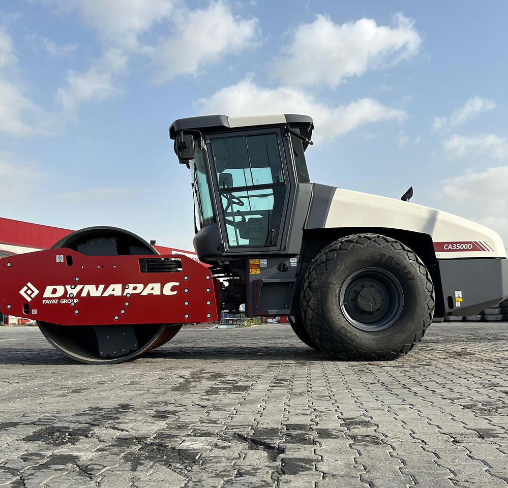Dynapac CA3500D - Kompaktor: obrázok 1 Dynapac CA3500D - Kompaktor: obrázok 1
