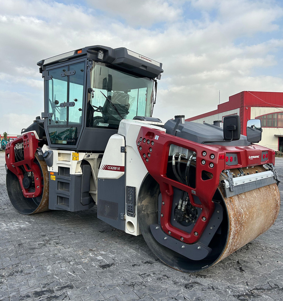 Dynapac CC4200 Vi - Valec: obrázok 4 Dynapac CC4200 Vi - Valec: obrázok 4