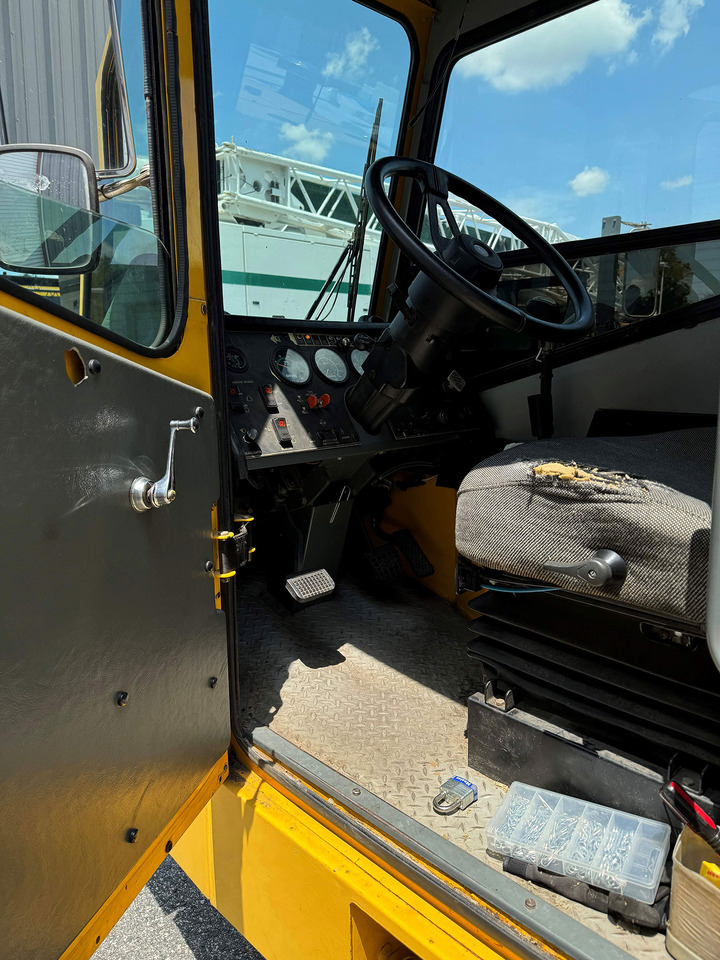 Grove TMS900E - Autožeriav: obrázok 4 Grove TMS900E - Autožeriav: obrázok 4