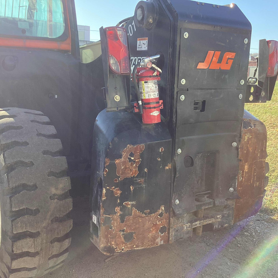 JLG 1732 - Teleskopický kolesový nakladač: obrázok 5 JLG 1732 - Teleskopický kolesový nakladač: obrázok 5