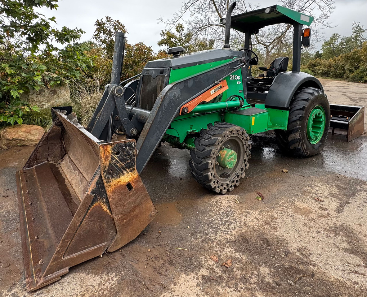 John Deere 210K EP - Nakladač: obrázok 3 John Deere 210K EP - Nakladač: obrázok 3