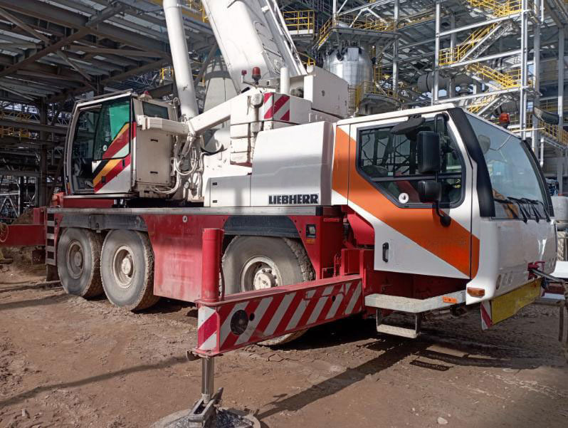 Liebherr LTM 1055-3.2 - Autožeriav: obrázok 2 Liebherr LTM 1055-3.2 - Autožeriav: obrázok 2