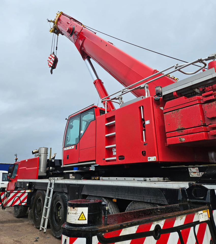 Liebherr LTM 1130-5.1 - Autožeriav: obrázok 1 Liebherr LTM 1130-5.1 - Autožeriav: obrázok 1