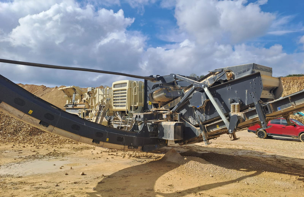 Metso LT1213S - Nárazový drvič: obrázok 3 Metso LT1213S - Nárazový drvič: obrázok 3