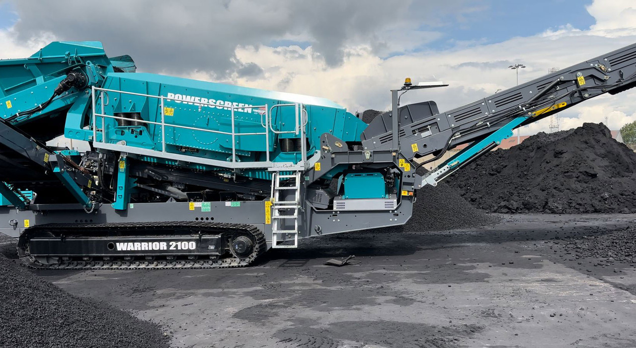 Powerscreen Warrior 2100 Triple Shaft - Třídič: obrázok 1 Powerscreen Warrior 2100 Triple Shaft - Třídič: obrázok 1