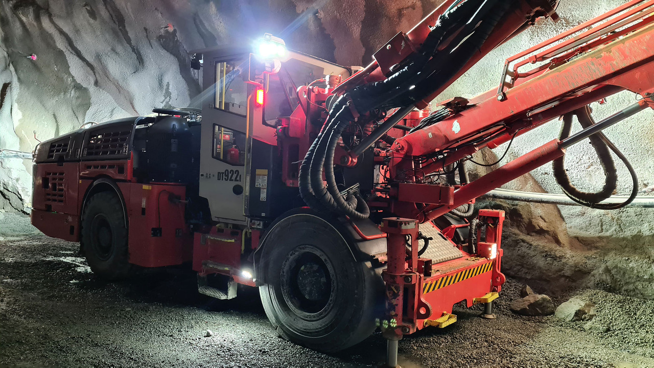 Sandvik DT922I - Banské stroj: obrázok 1 Sandvik DT922I - Banské stroj: obrázok 1