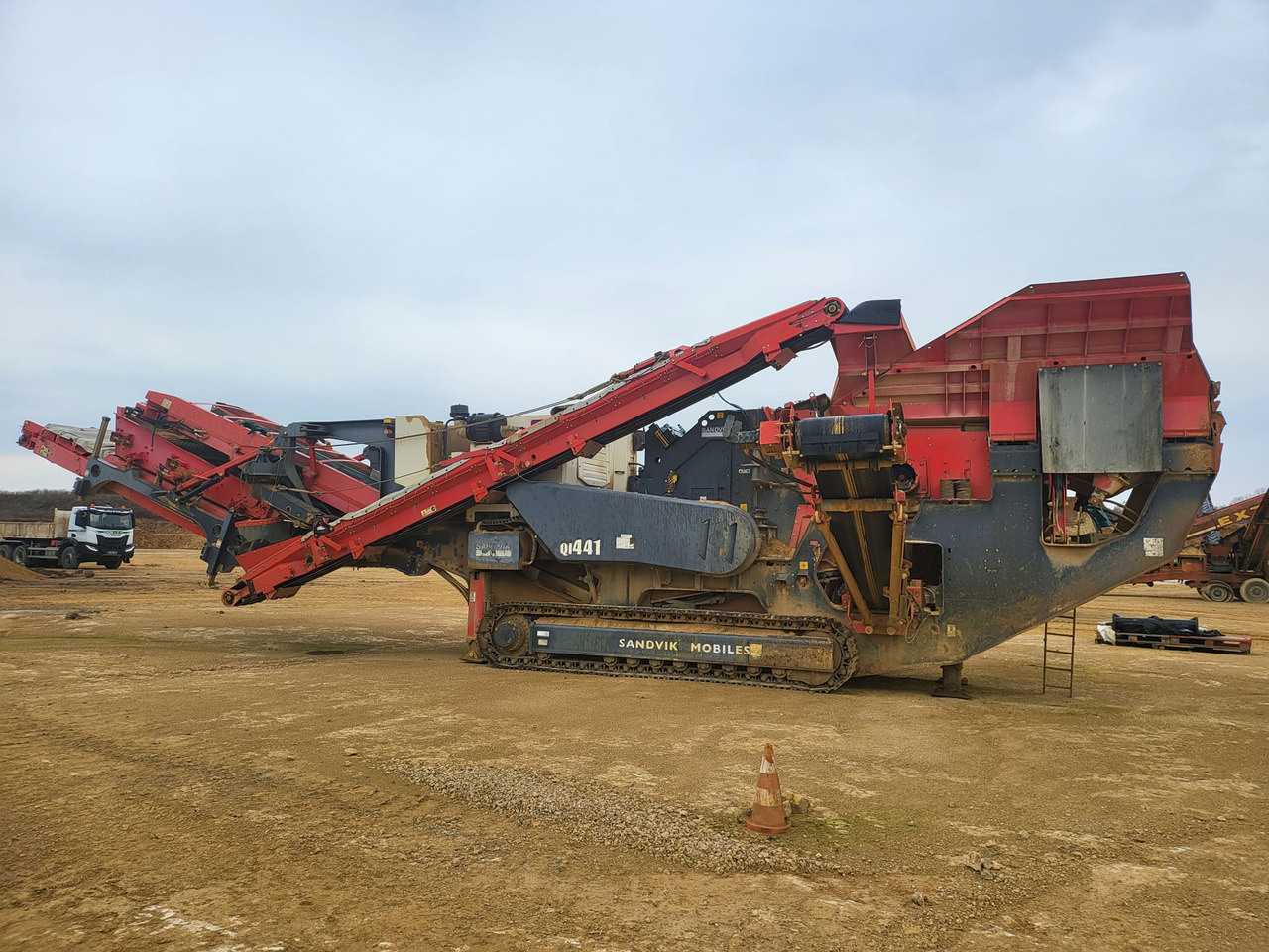Sandvik QI441 HSSD - Nárazový drvič: obrázok 1 Sandvik QI441 HSSD - Nárazový drvič: obrázok 1