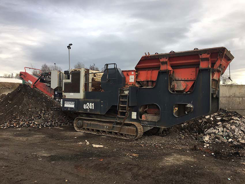 Sandvik QJ241 - Čeľusťový drvič: obrázok 4 Sandvik QJ241 - Čeľusťový drvič: obrázok 4