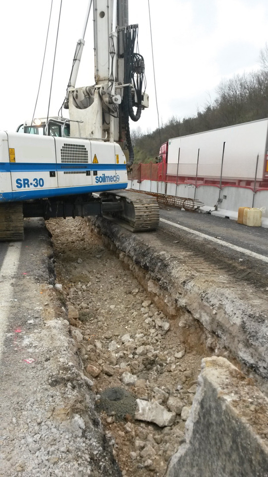 Soilmec SR-30 - Baranidlo: obrázok 4 Soilmec SR-30 - Baranidlo: obrázok 4