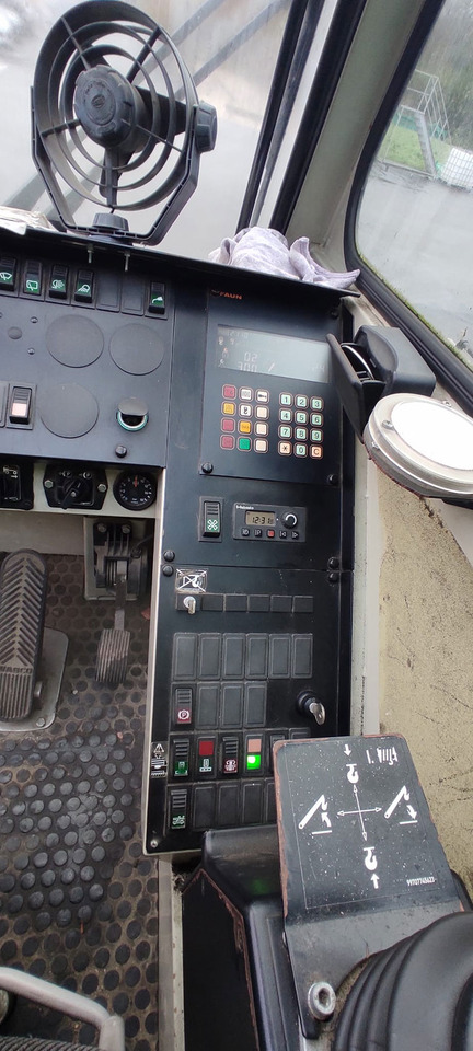 Tadano Faun ATF 30-2L - Autožeriav: obrázok 4 Tadano Faun ATF 30-2L - Autožeriav: obrázok 4