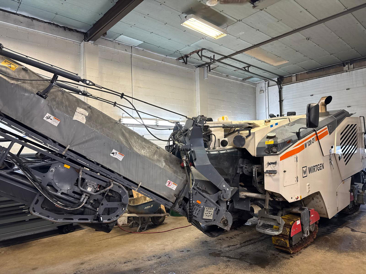 Wirtgen W 120 CFI - Cestná fréza: obrázok 5 Wirtgen W 120 CFI - Cestná fréza: obrázok 5