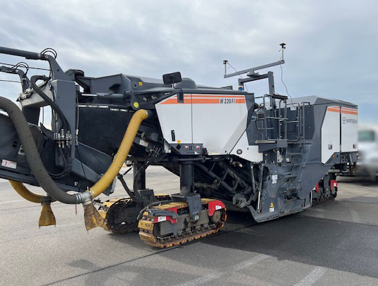 Wirtgen W 220 Fi - Cestná fréza: obrázok 2 Wirtgen W 220 Fi - Cestná fréza: obrázok 2