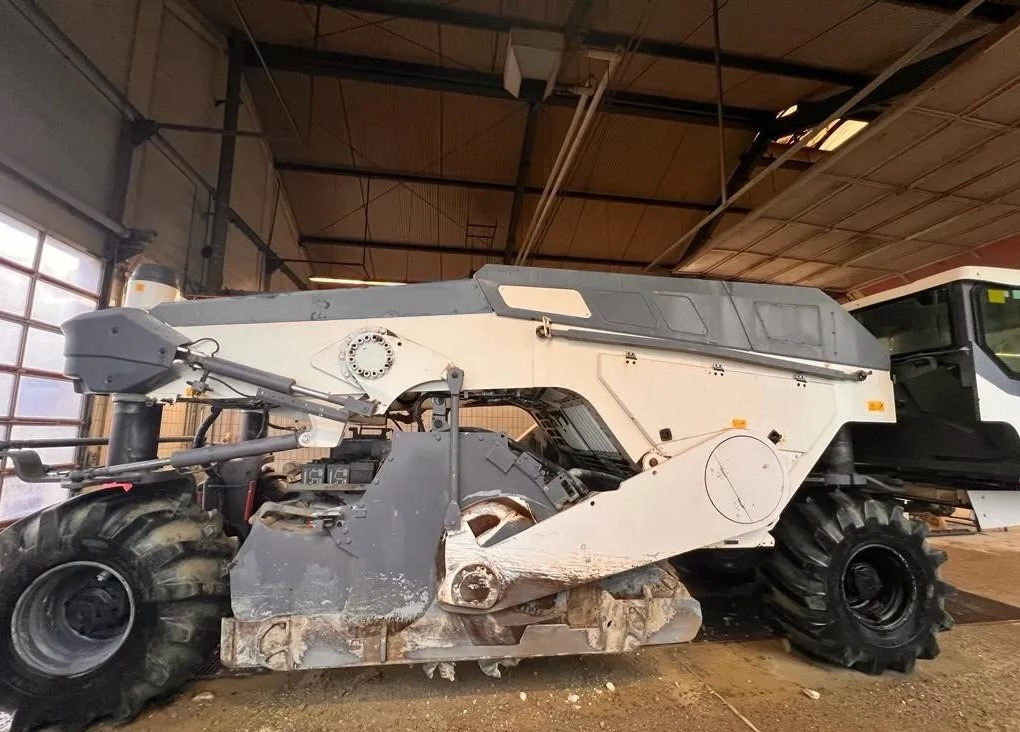 Wirtgen WR 240 I - Stabilizátor zeminy: obrázok 3 Wirtgen WR 240 I - Stabilizátor zeminy: obrázok 3