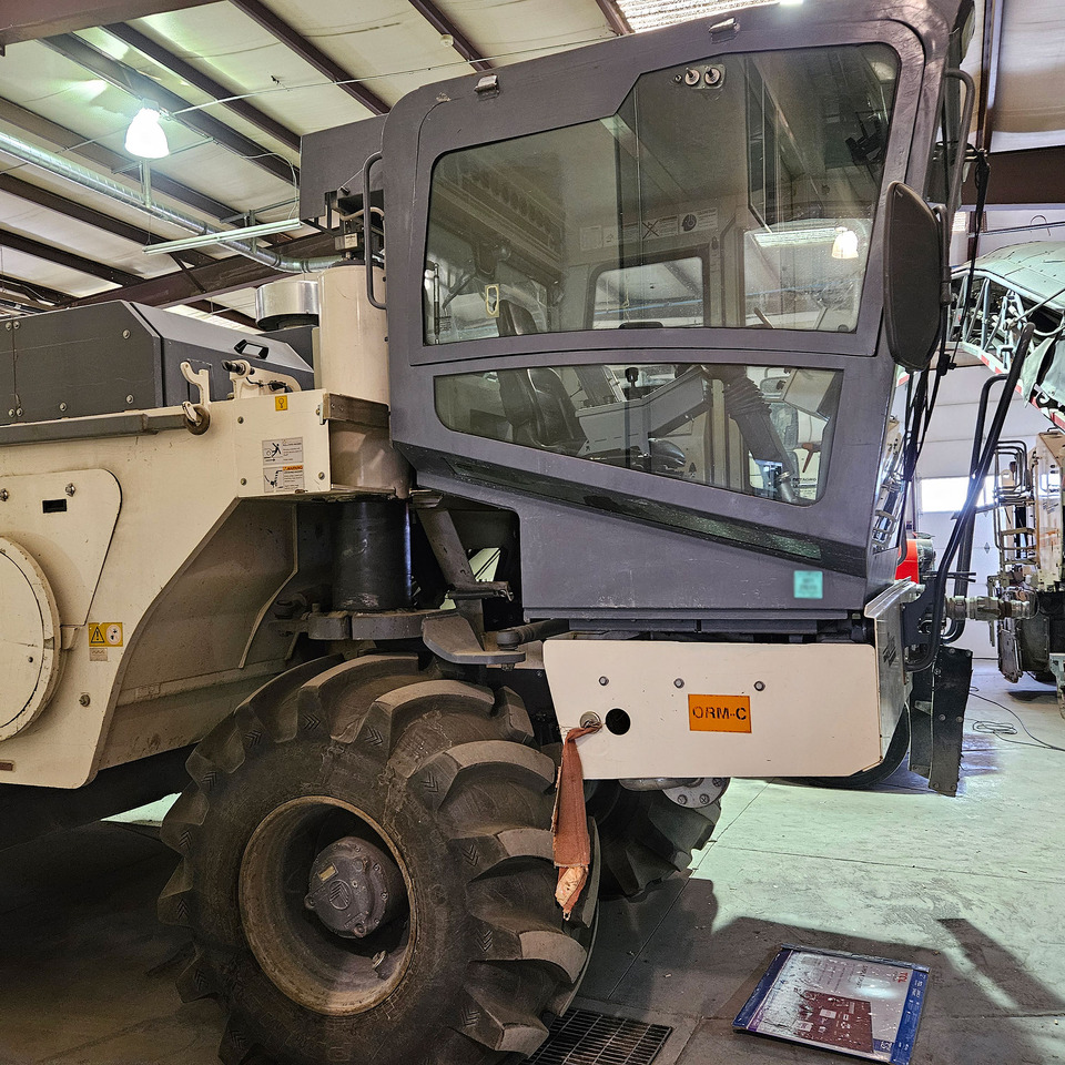 Wirtgen WR 2400 - Stabilizátor zeminy: obrázok 5 Wirtgen WR 2400 - Stabilizátor zeminy: obrázok 5