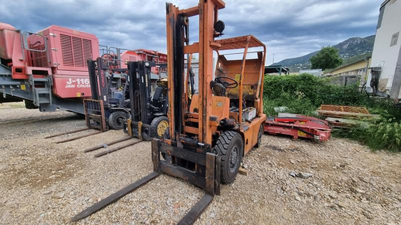 Komatsu FD25T - Dieselový vysokozdvižný vozík: obrázok 2 Komatsu FD25T - Dieselový vysokozdvižný vozík: obrázok 2
