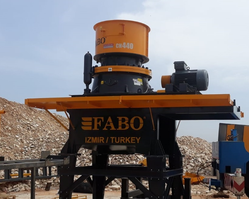 FABO CC-300 SERIES 300-400 TPH CONE CRUSHER - Kužeľový drvič: obrázok 2 FABO CC-300 SERIES 300-400 TPH CONE CRUSHER - Kužeľový drvič: obrázok 2