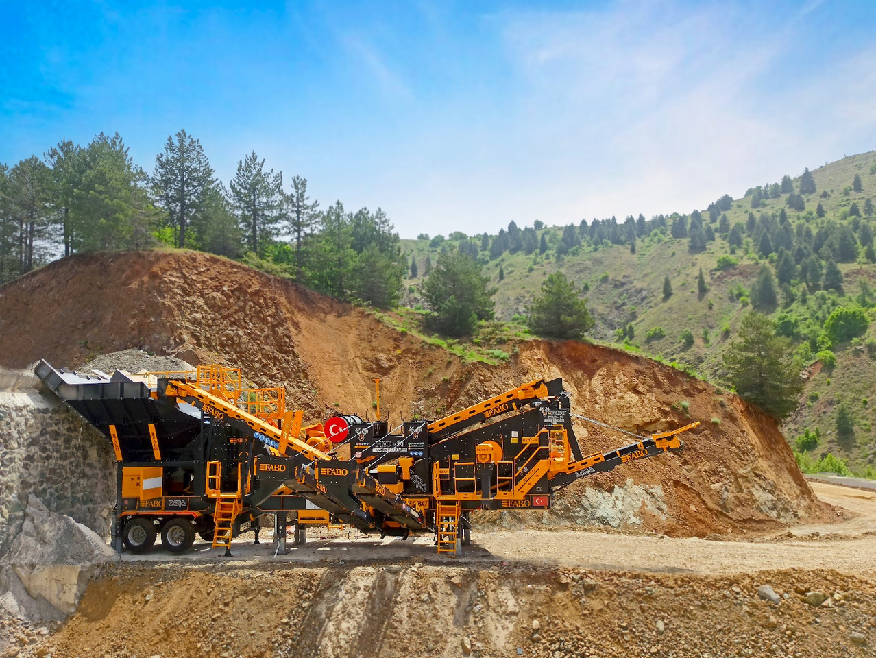 FABO Mobile crusher - Mobilný drvič: obrázok 1 FABO Mobile crusher - Mobilný drvič: obrázok 1