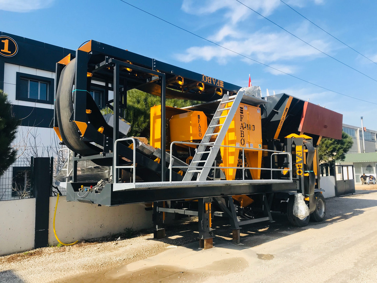 FABO Mobile crusher - Mobilný drvič: obrázok 2 FABO Mobile crusher - Mobilný drvič: obrázok 2