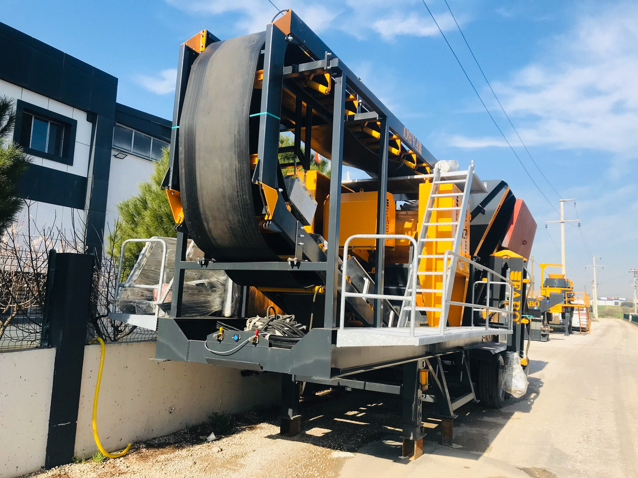 FABO Mobile crusher - Mobilný drvič: obrázok 3 FABO Mobile crusher - Mobilný drvič: obrázok 3