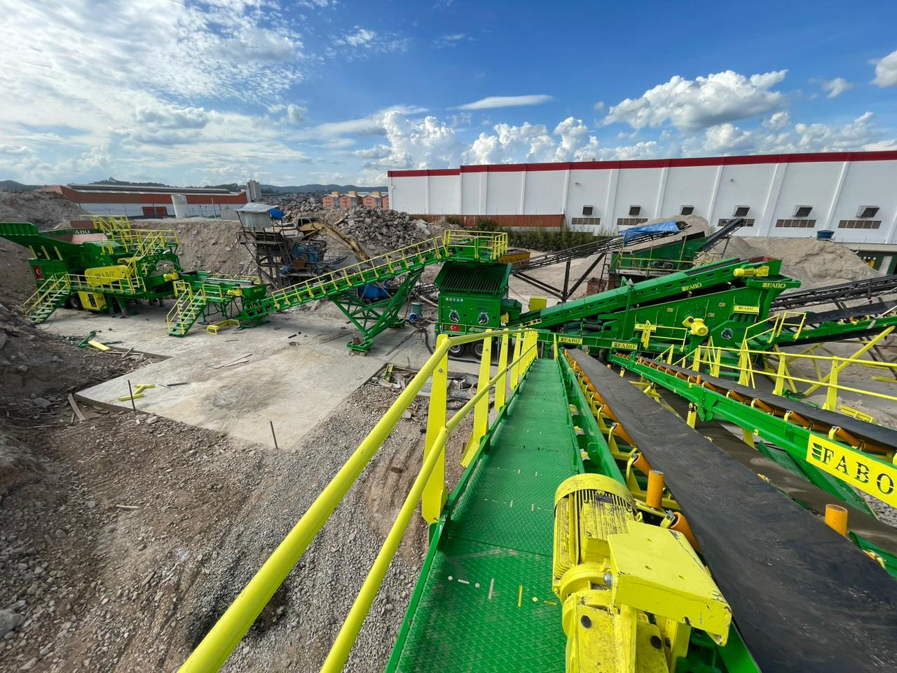 FABO mobile impact crusher - Nárazový drvič: obrázok 5 FABO mobile impact crusher - Nárazový drvič: obrázok 5