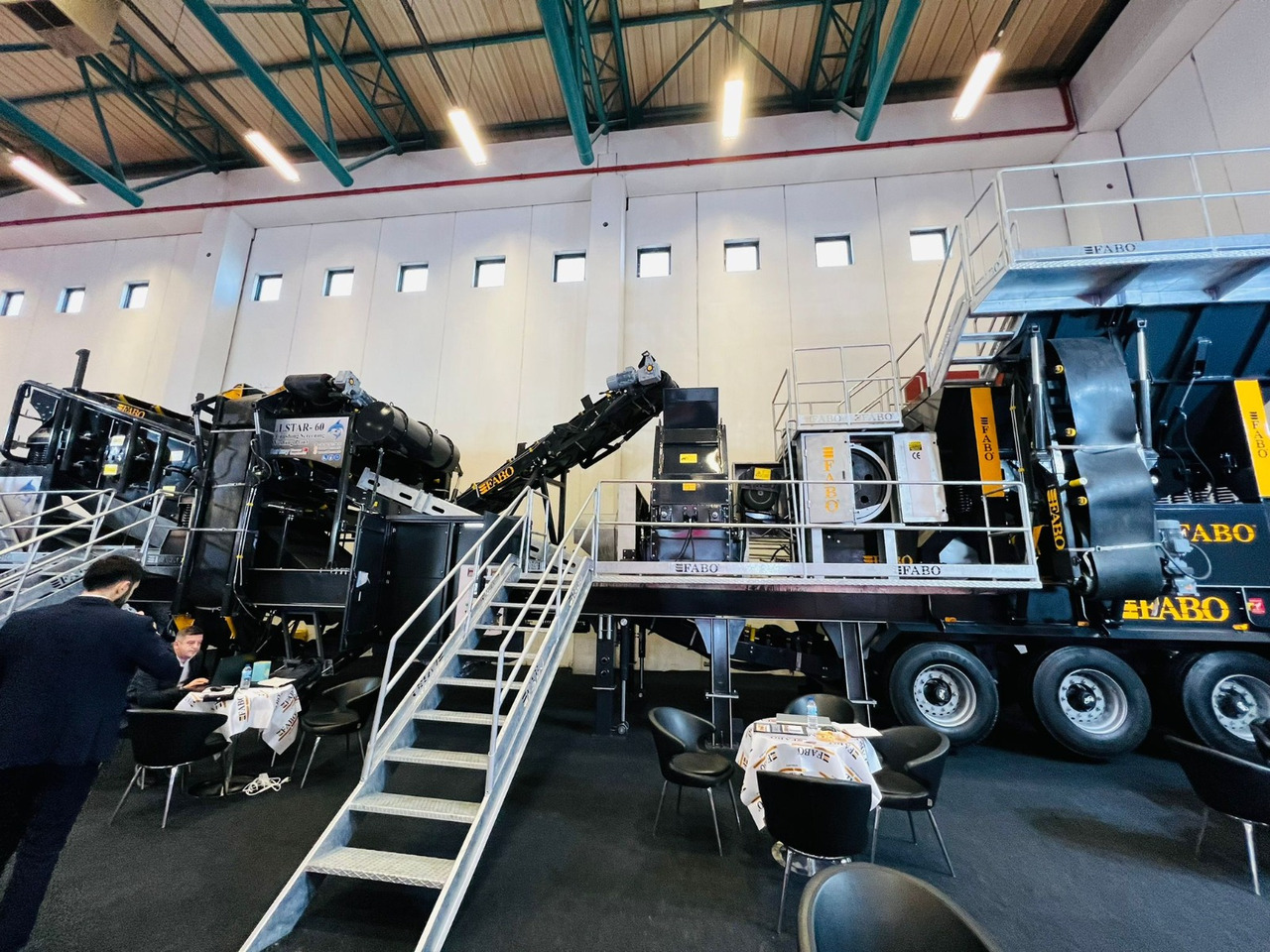 FABO mobile jaw crusher - Čeľusťový drvič: obrázok 3 FABO mobile jaw crusher - Čeľusťový drvič: obrázok 3