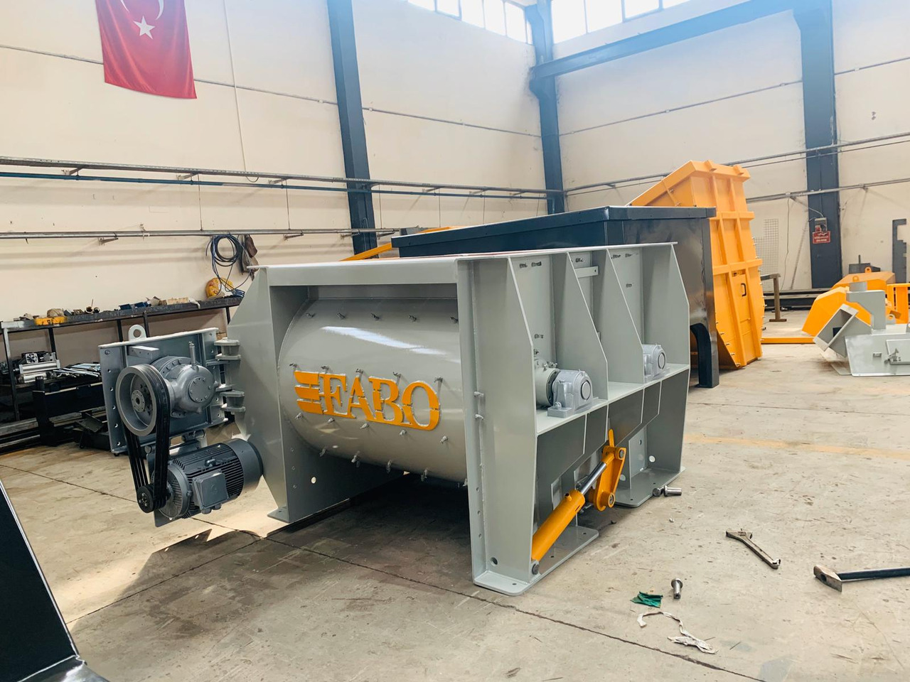 FABO twin shaft mixer - Stavebná miešačka: obrázok 2 FABO twin shaft mixer - Stavebná miešačka: obrázok 2