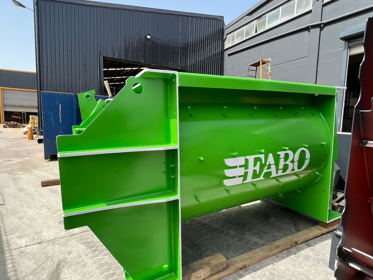 FABO twin shaft mixer - Stavebná miešačka: obrázok 1 FABO twin shaft mixer - Stavebná miešačka: obrázok 1