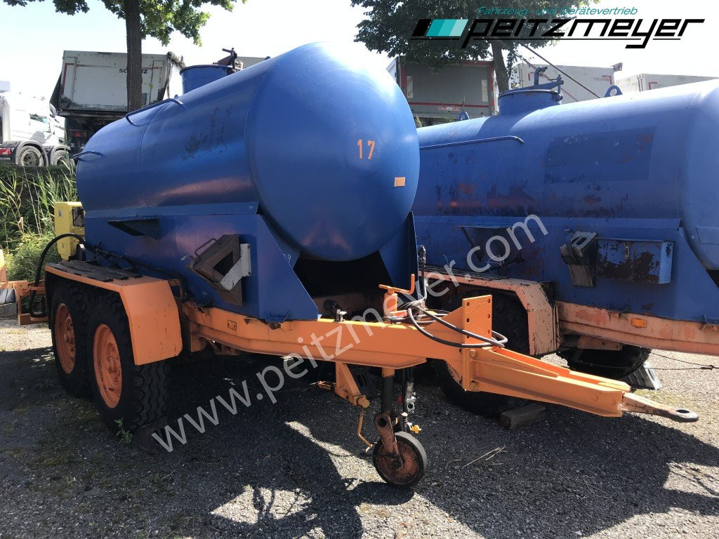 BATHE TANDEMANHÄNGER Bitum / Teerkocher 3,5 m³ Hatz DIesel 1 D 81 C - Rozstrekovač živice: obrázok 2 BATHE TANDEMANHÄNGER Bitum / Teerkocher 3,5 m³ Hatz DIesel 1 D 81 C - Rozstrekovač živice: obrázok 2