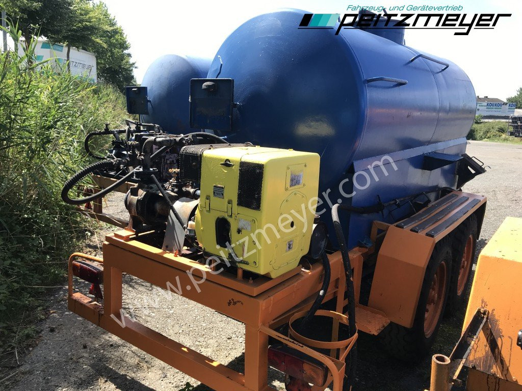 BATHE TANDEMANHÄNGER Bitum / Teerkocher 3,5 m³ Hatz DIesel 1 D 81 C - Rozstrekovač živice: obrázok 1 BATHE TANDEMANHÄNGER Bitum / Teerkocher 3,5 m³ Hatz DIesel 1 D 81 C - Rozstrekovač živice: obrázok 1