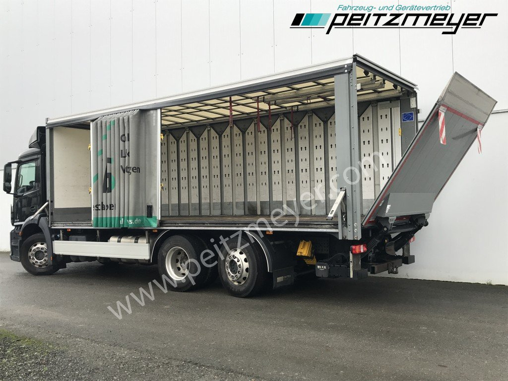 MERCEDES-BENZ Antos 2543 LL Getränke Schiebeplane Retarder, 2 x AHK, LBW 2 t., Lenkachse - Přepravník nápojů: obrázok 4 MERCEDES-BENZ Antos 2543 LL Getränke Schiebeplane Retarder, 2 x AHK, LBW 2 t., Lenkachse - Přepravník nápojů: obrázok 4