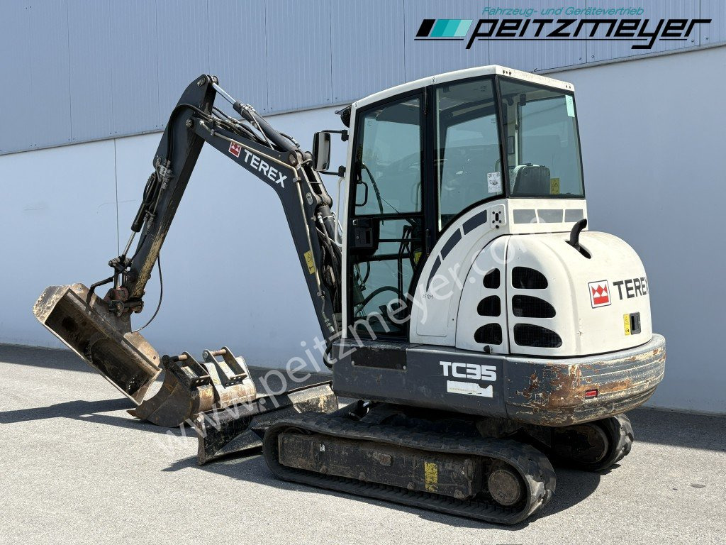 TEREX MINIBAGGER TC 35 mit hydr. Schwenklöffel 1.300 mm - Mini rýpadlo: obrázok 4 TEREX MINIBAGGER TC 35 mit hydr. Schwenklöffel 1.300 mm - Mini rýpadlo: obrázok 4